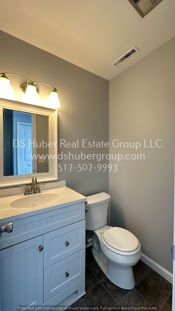 Foto del edificio - 1917 Bois Ile Dr