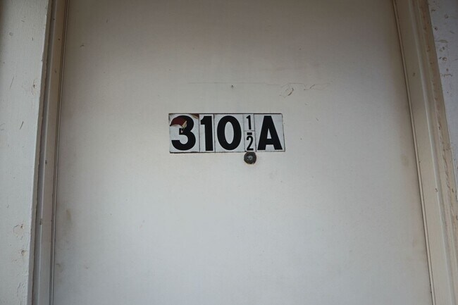 Foto del edificio - 310  E Tom Stafford