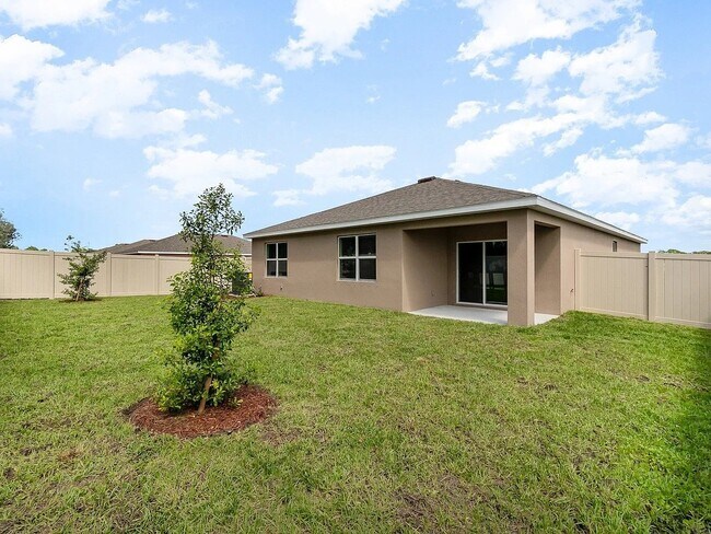 Building Photo - 1607 Amalfi Dr