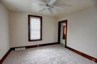 Building Photo - 739 Lemington St