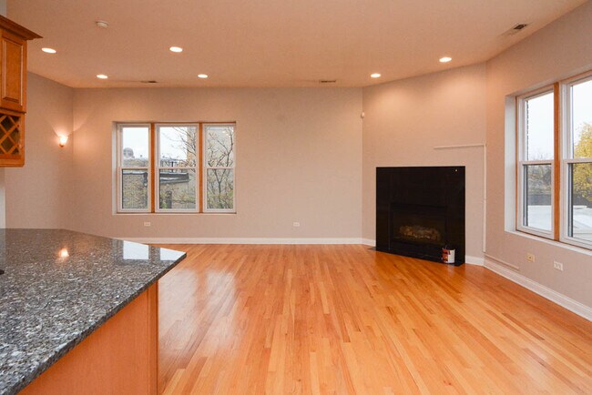 Foto del edificio - 530-1530 W Huron St