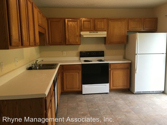 Building Photo - 3 br, 2.5 bath House - 2126 Walnut Bluff Lane