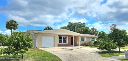 Building Photo - 1380 Floral Ln