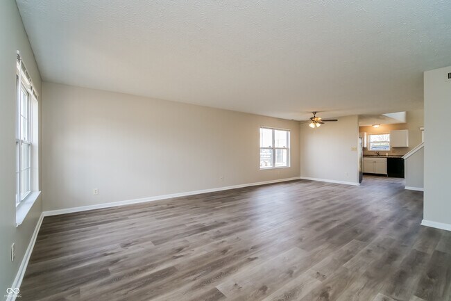 Building Photo - 2507 Swan Sea Dr