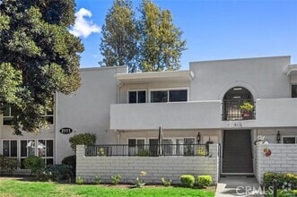 Building Photo - 2111 Via Puerta