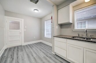 Building Photo - 3303 Illinois St
