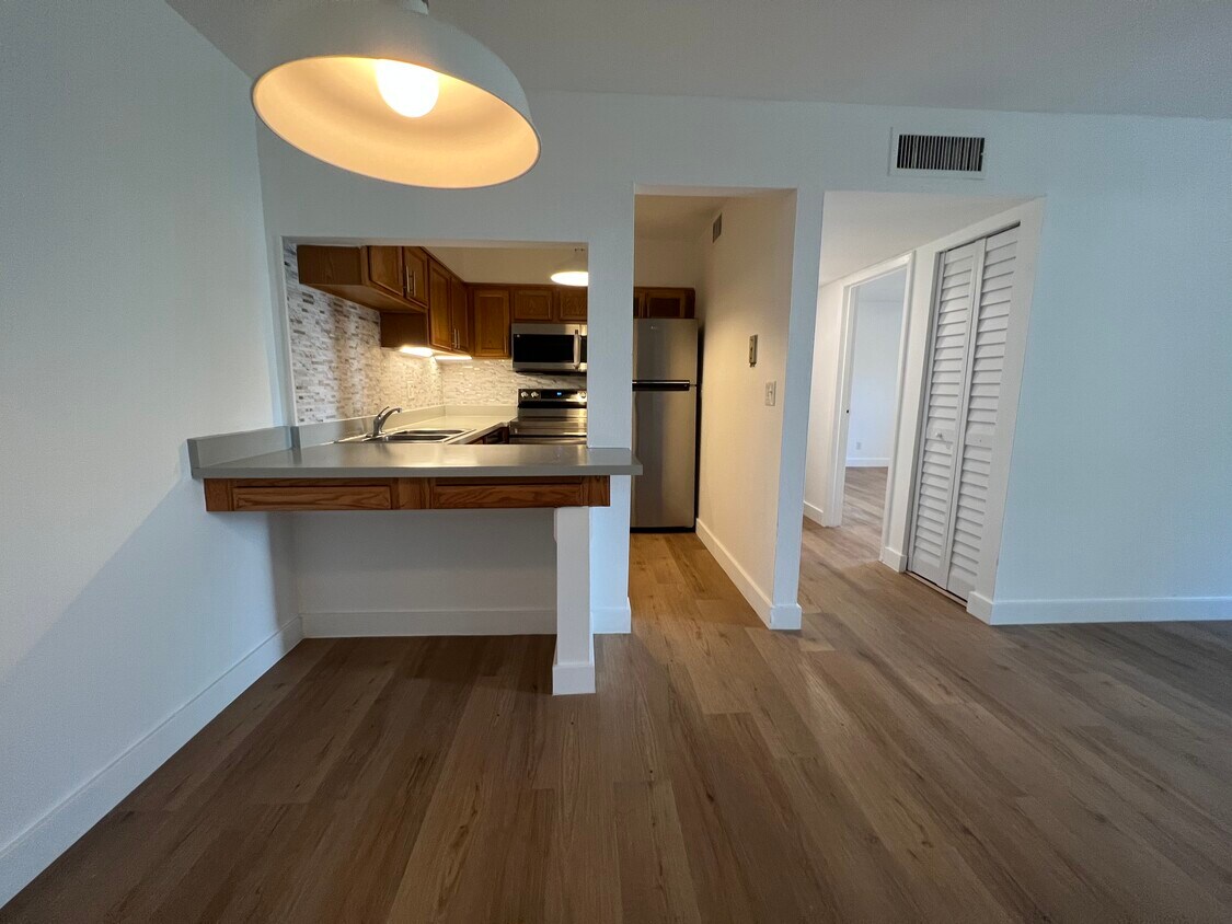 6519 W Newberry Rd Unit 1207, Gainesville, FL 32605 Condo for Rent in Gainesville, FL