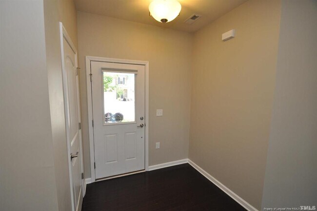 Foto del edificio - 209 Brier Crossings Loop