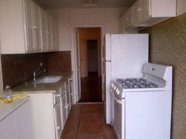 Primary Photo - 2265 Gerritsen Ave