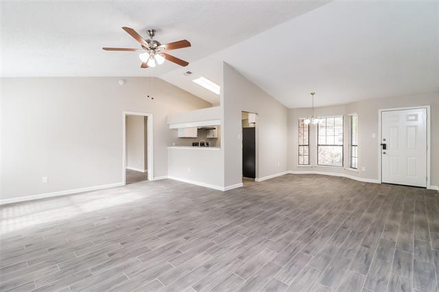 Foto del edificio - 6223 Fernwood Dr