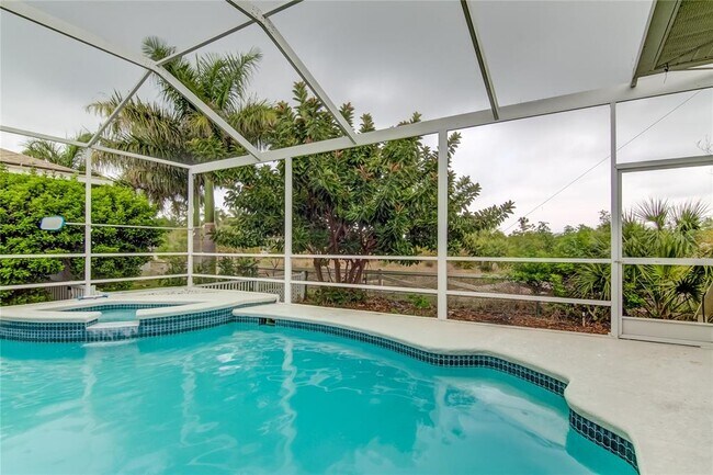 Foto del edificio - 1421 Beach Club Ln