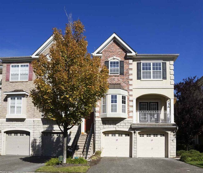 Building Photo - 64 MALLARD Pl