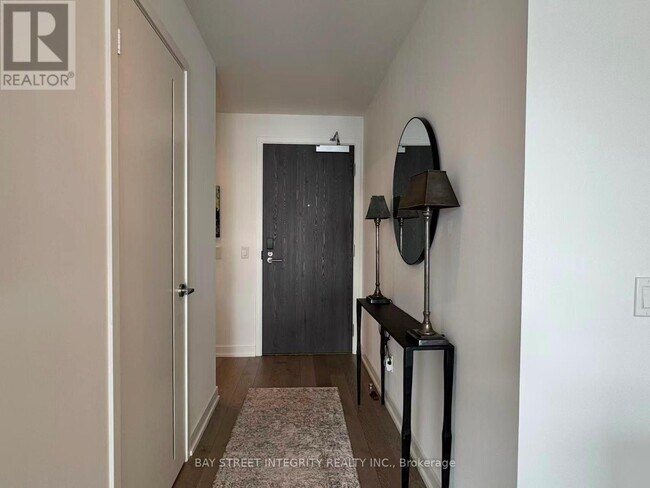 Building Photo - 20 Lombard St