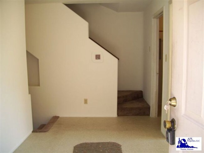 Foto del edificio - 223 N Boulder Ter