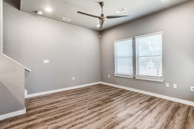 Building Photo - 331 Tonga St