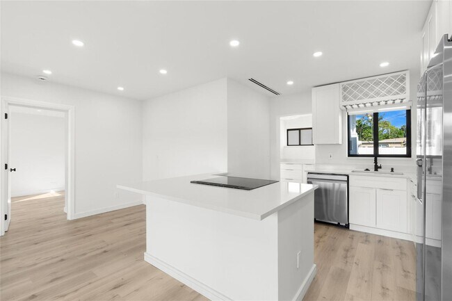 Foto del edificio - 455 SW 14th Ct