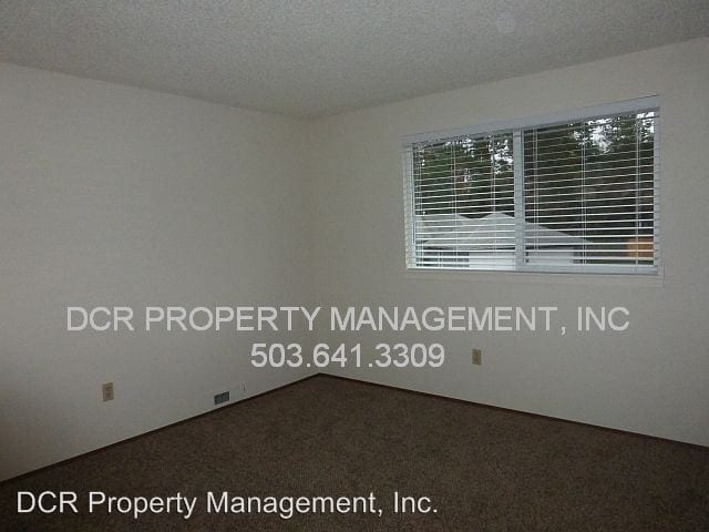 Building Photo - 6732 SW 196th Ave