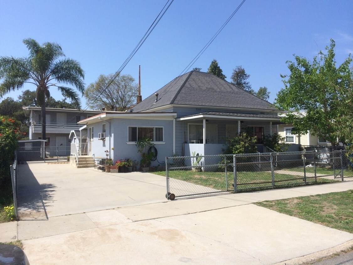 Primary Photo - 234 N 10th St