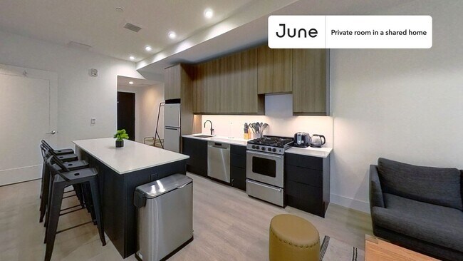 Building Photo - Room in Shared 4 bed/2 bath home