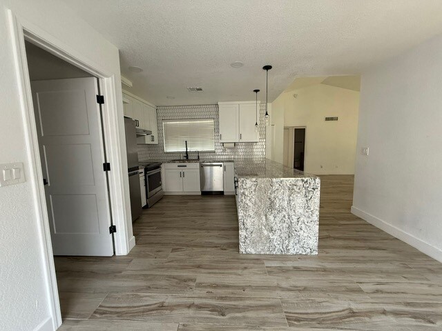 Kitchen - 1112 N 87th St