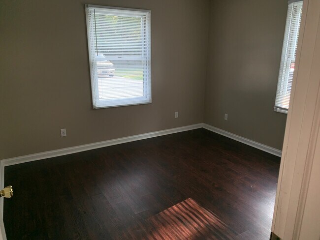 Foto del edificio - 2 bedroom duplex