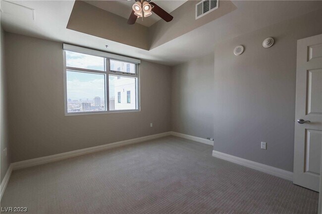 Foto del edificio - 150 Las Vegas Blvd S