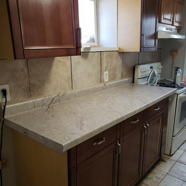 Foto del edificio - 140 N 31st Ave