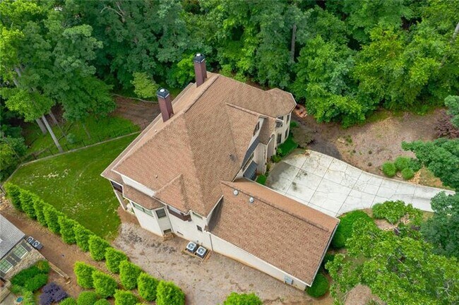 Building Photo - 9045 Hayes Dr
