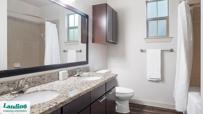 Foto del edificio - 10800 Lakeline Blvd