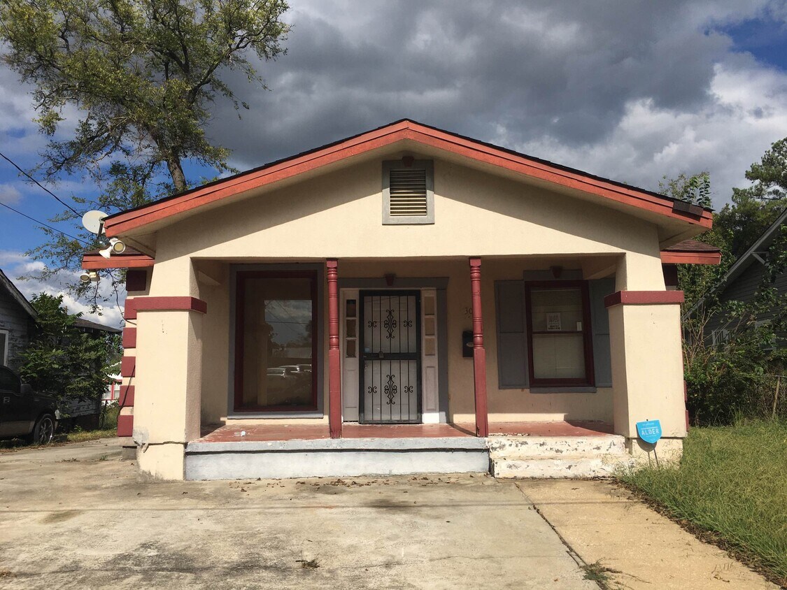 Foto principal - 309 16th St SW