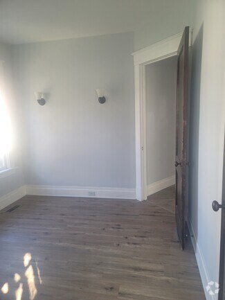 Building Photo - 11 Bewley Pky