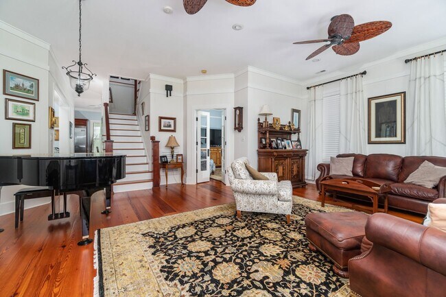 Building Photo - Beautiful home in Oriental with an amazing...