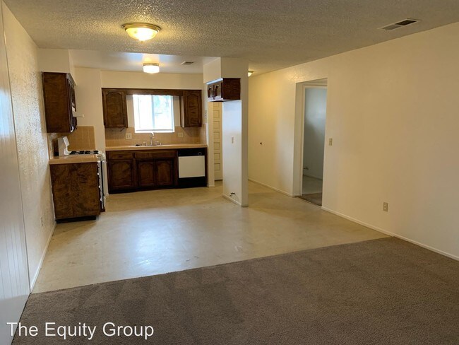 Foto del edificio - 2434-2440 W Caldwell Ave