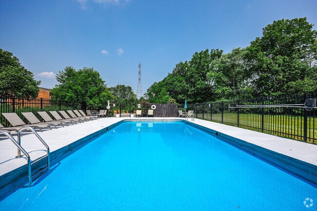 Building Photo - Oakmont Flats Apartments