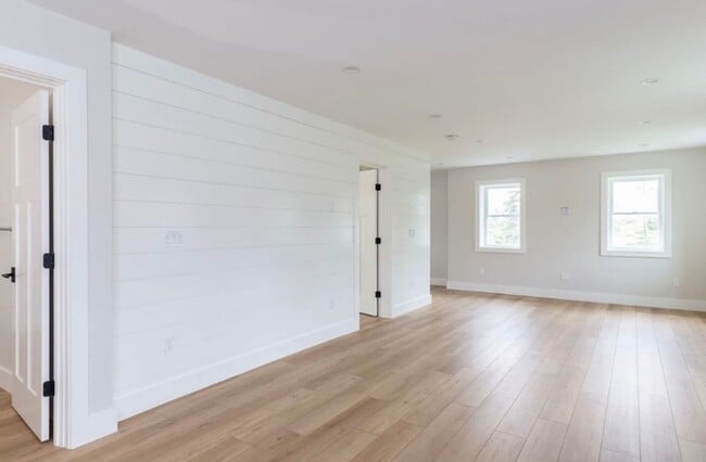 Building Photo - 81 Eastry Ct