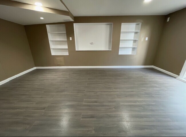 Foto del edificio - 1606 Parham Rd