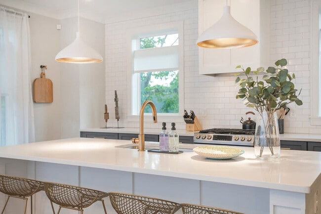 Building Photo - 111 N 9th St