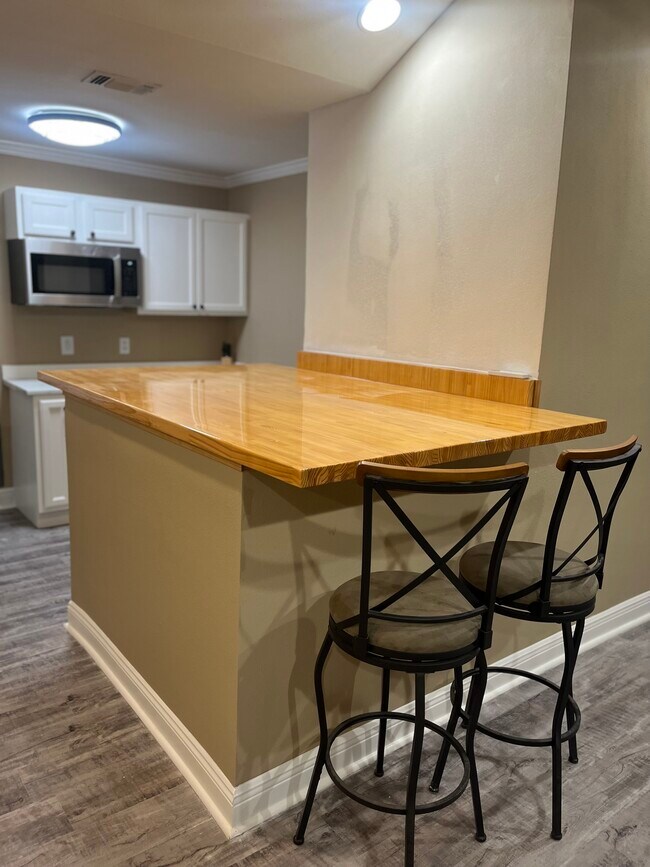 Foto del edificio - 3276 Maplewood Dr