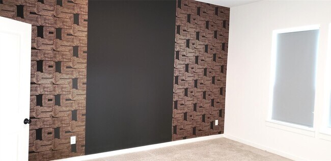 Building Photo - 10611 Hidden Rock Dr