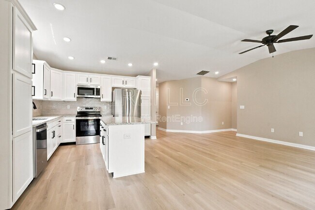 Foto del edificio - 11017 Meadow Run Rd