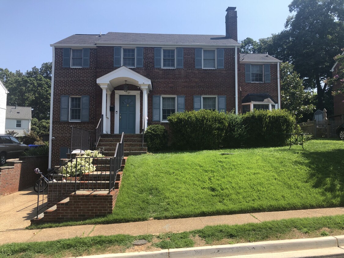 1021 N Liberty St, Arlington, VA 22205 House Rental in Arlington, VA
