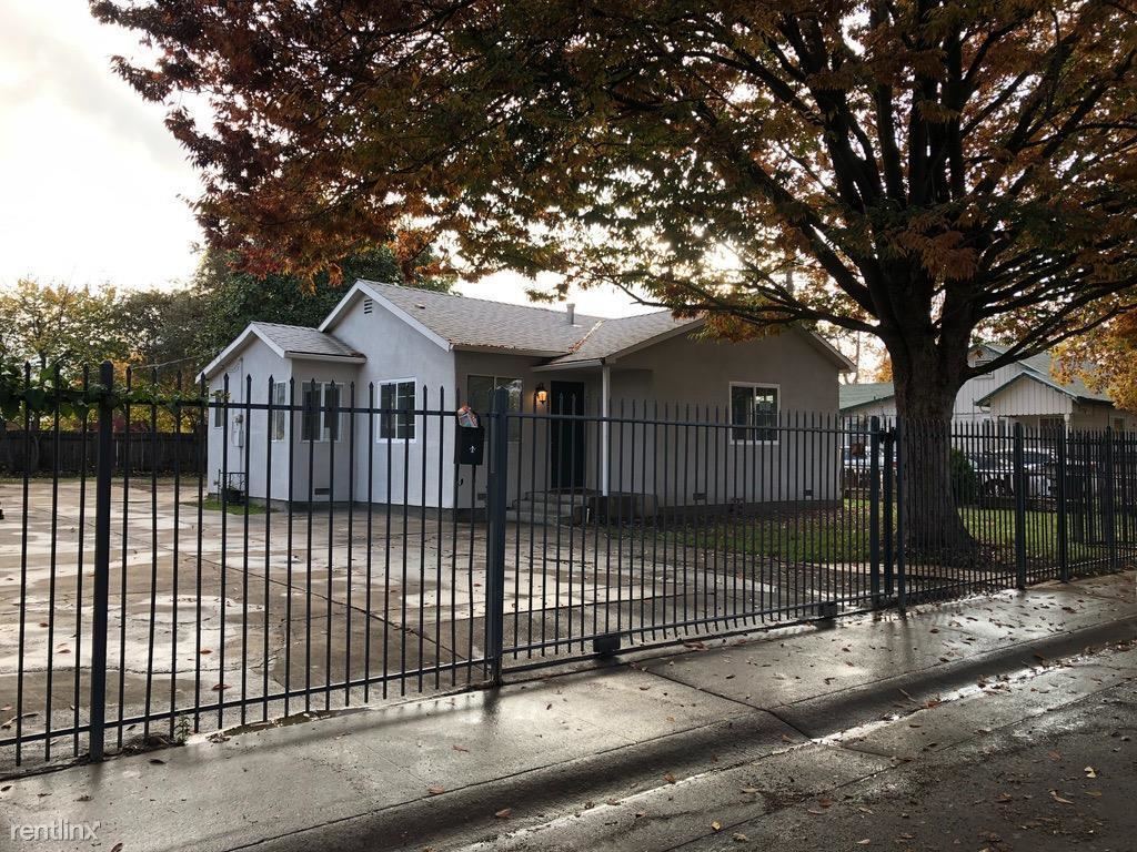 Primary Photo - 2 br, 1 bath House - 3100 35th Ave