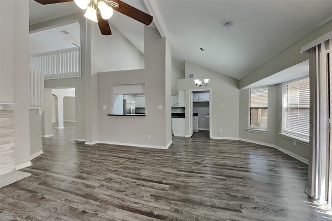 Building Photo - 3806 Village Oaks Dr