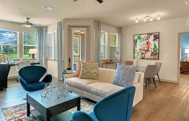 Foto del edificio - 800 E. 15th-211842