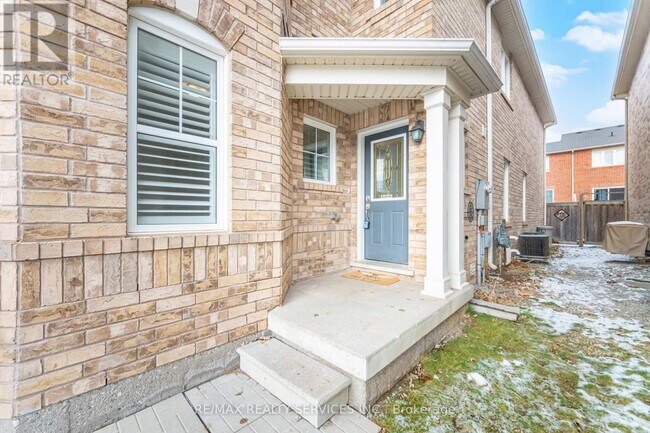 Building Photo - 278 Gleave Terrace