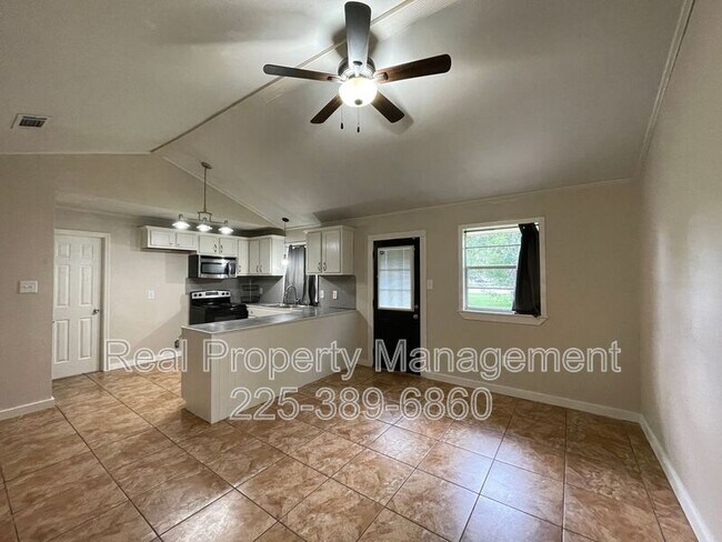 Foto del edificio - 7921 Greenwell St