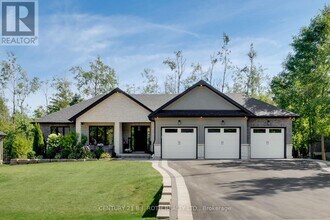 Building Photo - 9 Byers St