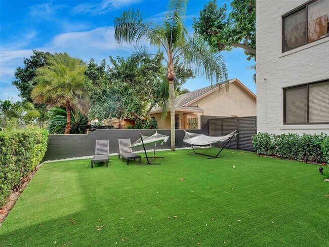 Foto del edificio - 1656 Polk St