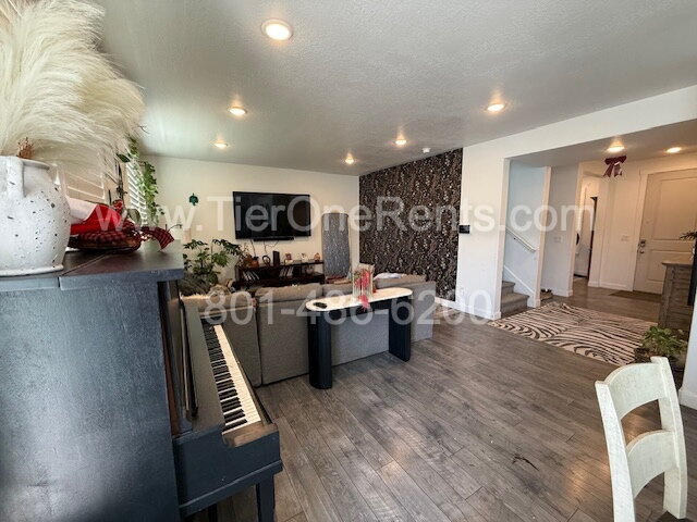Foto del edificio - NO DEPOSIT option available for qualified ...