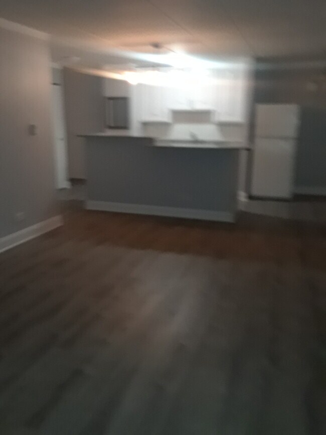 Foto del edificio - 18 E Old Willow Rd